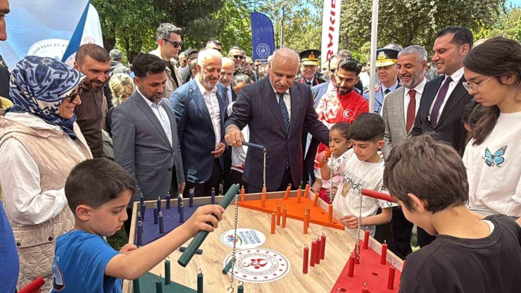 Diyarbakır’da 19 Mayıs Coşkuyla Kutlandı