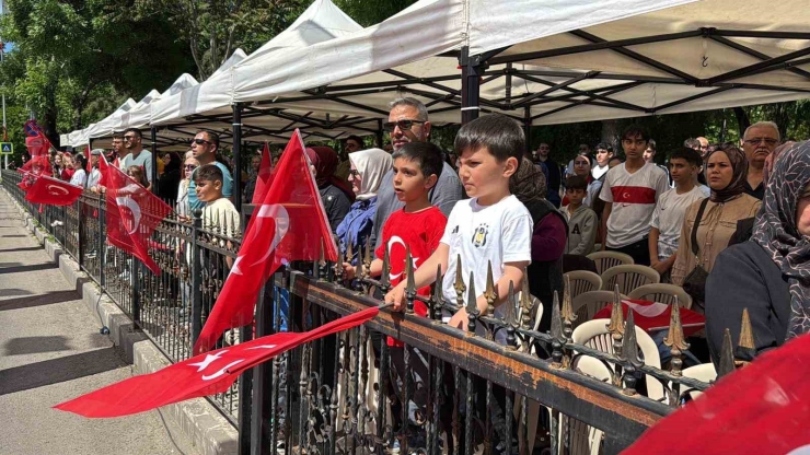 Diyarbakır’da 19 Mayıs Coşkuyla Kutlandı