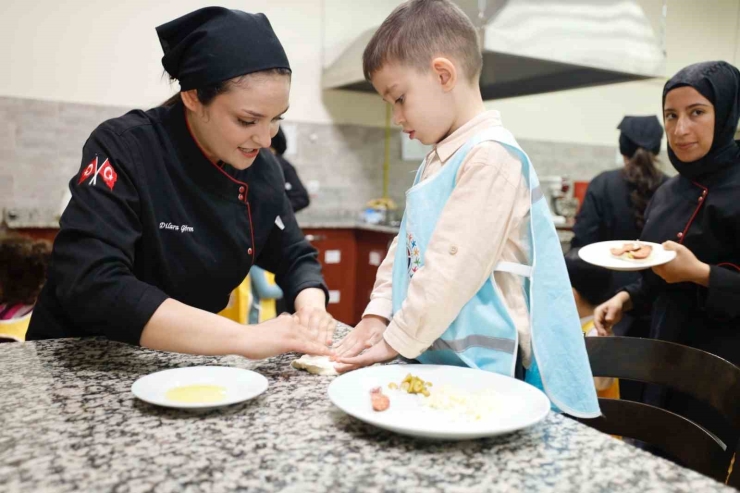 Gibtü Mutfağında Minik Şeflerin Gastronomi Yolculuğu