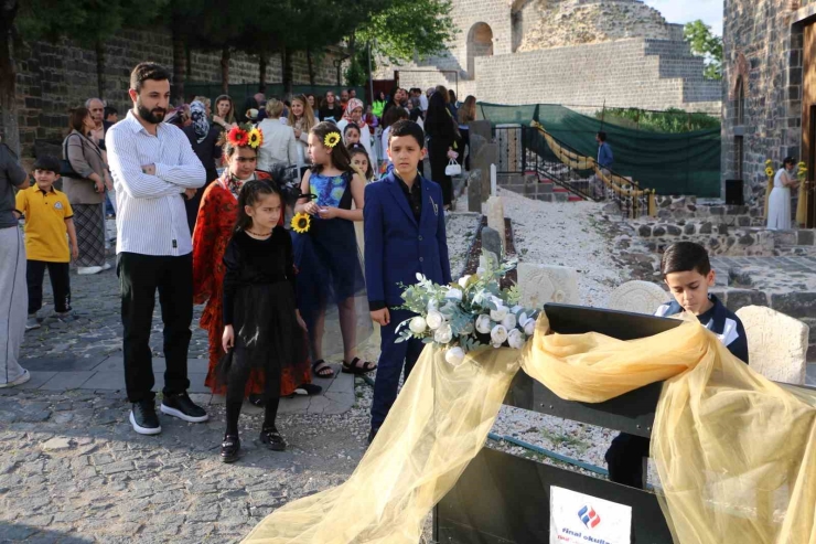 Öğrencilerin Atık Malzemelerden Yaptıkları Çalışmalar Tarihi Mekanda Sergilendi