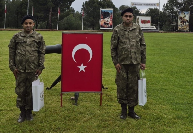 Özel Bireyler İçin Özel Gün: Bir Günlüğüne Asker Oldular