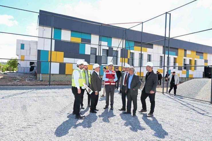 Başkan Er: "çocuk Ve Gençlerimiz İçin Önemli Yatırımları Hayata Geçiriyoruz"