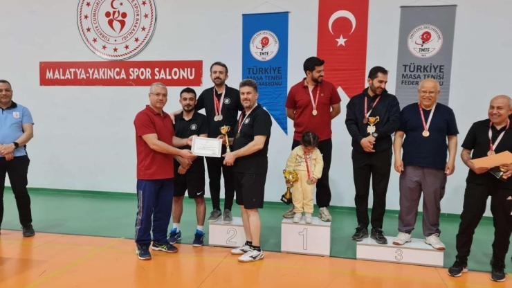 İnönü Üniversitesi, Masa Tenisi Kurumlar Ligi’nde Malatya İkincisi Oldu
