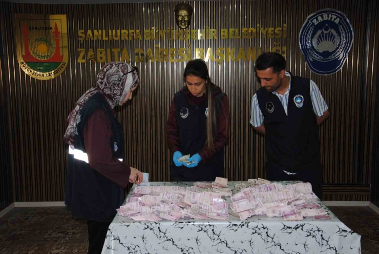 Dilencinin Üzerinden Çıkan Para Şaşırttı