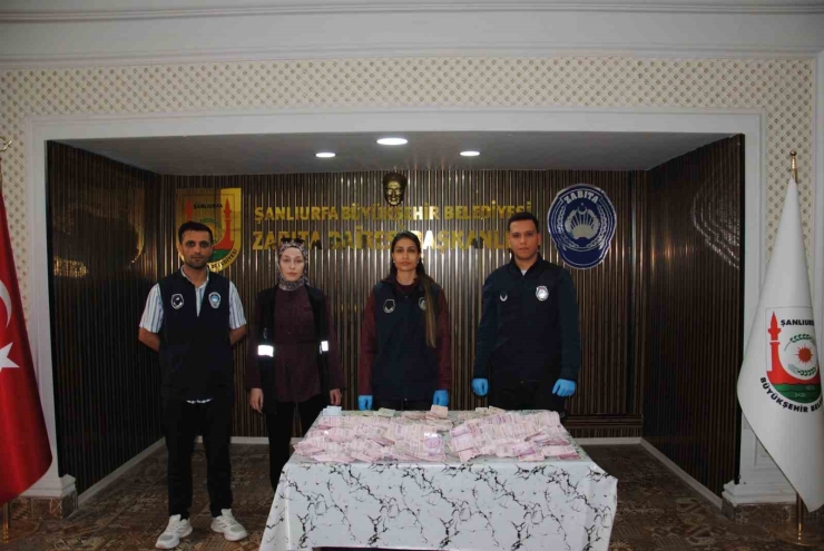 Dilencinin Üzerinden Çıkan Para Şaşırttı