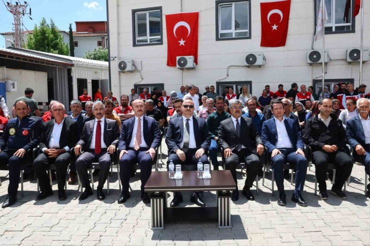 Adıyaman’da Çiftçilere Zeytin Fidanı Ve Arılı Kovan Desteği