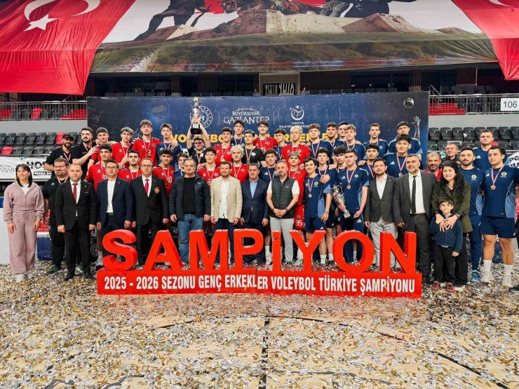 Milletvekili Bozgeyik: "gaziantep’i Sporun Merkezi Yapma Sözümüzü Eser Siyasetimizle Tutuyoruz"