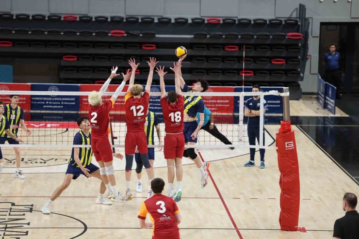 Milletvekili Bozgeyik: "gaziantep’i Sporun Merkezi Yapma Sözümüzü Eser Siyasetimizle Tutuyoruz"
