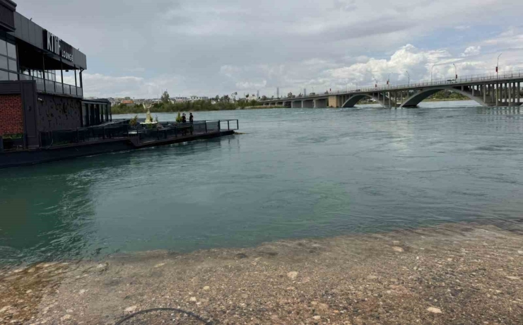 Fırat Nehri Taştı, Her Yeri Su Bastı