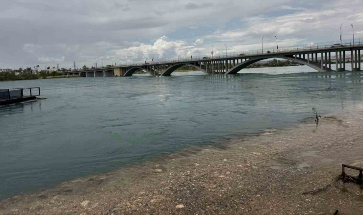 Fırat Nehri Taştı, Her Yeri Su Bastı