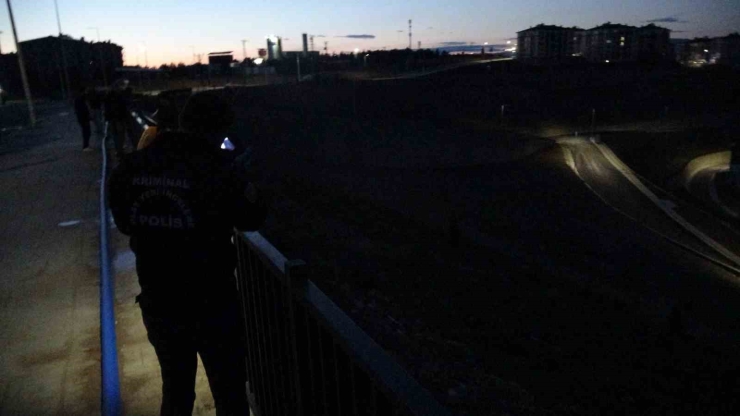 Malatya’da Genç Sevgililerin Tartışması Hastanede Bitti
