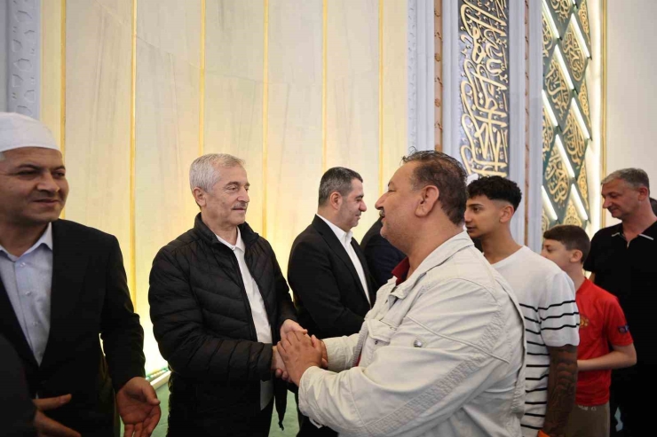 Başkan Tahmazoğlu Kurban Kesim Alanlarını Ziyaret Etti