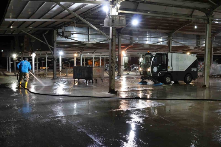 Haliliye’de Kurban Kesim Alanları Dezenfekte Edildi