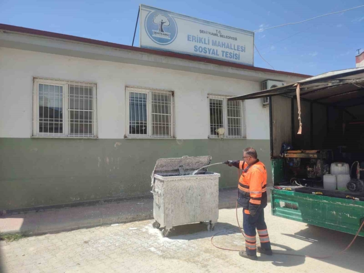 Şehitkamil’de Bayram Boyunca Hummalı Temizlik Mesaisi