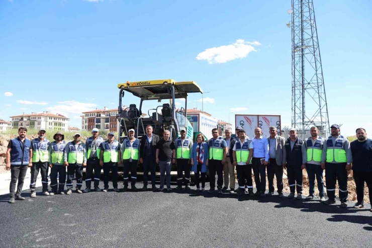 Gaziantep Büyükşehir Asfalt Sezonunu Açtı