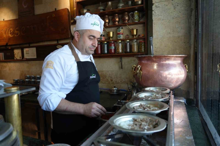 Gaziantep’in Yöresel Lezzetleri Bayramda Yoğun İlgi Gördü