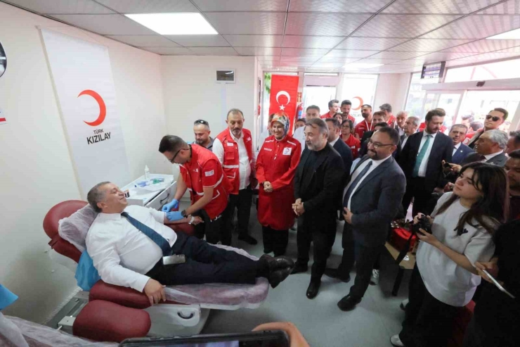 Oktay Kaynarca’nın Adı Malatya Kan Alma Birimi’ne Verildi