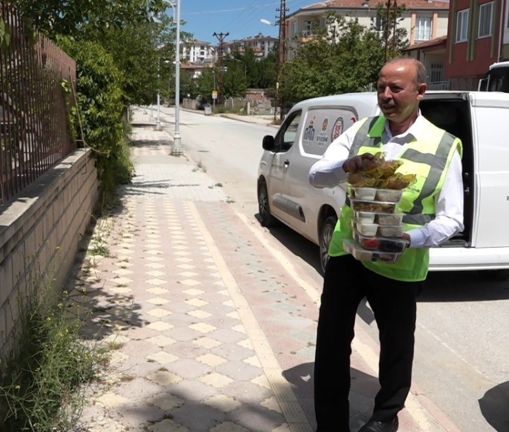 Malatya’da İhtiyaç Sahiplerine Yemek Desteği