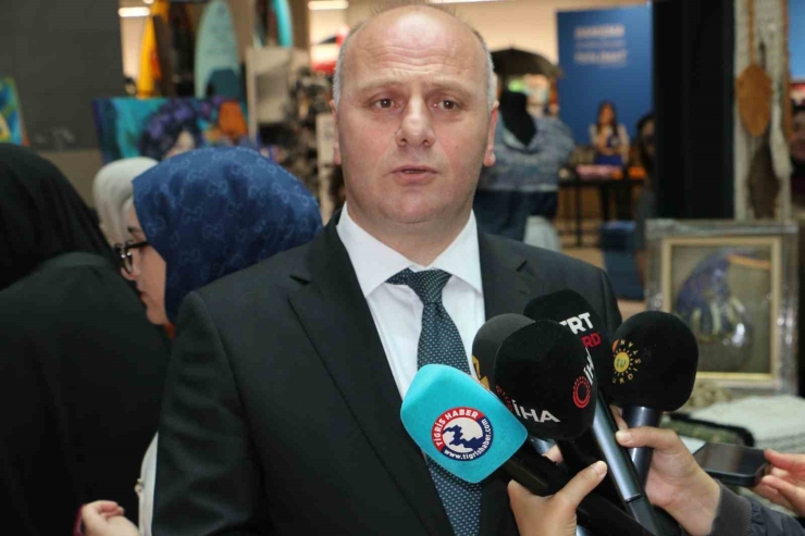 Diyarbakır’da Hayat Boyu Öğrenme Sergisi Açıldı
