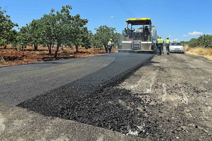 Araban’da Sıcak Asfalt Çalışmaları Devam Ediyor