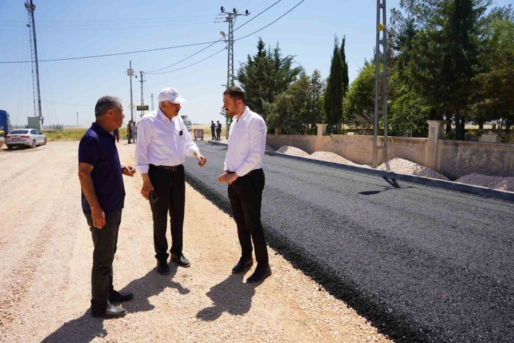 Kahta Belediyesi Yılın İlk Asfalt Serimini Gerçekleştirdi