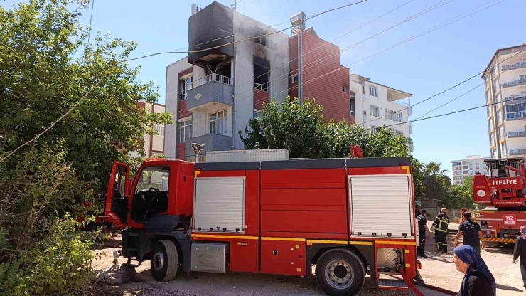 Adıyaman’da Ev Yangınında 1 Kişi Dumandan Etkilendi