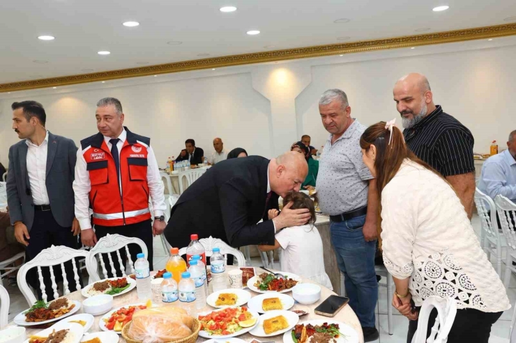 Koruyucu Aile Günü’nde Aileler Ve Çocuklar Aynı Sofrada Buluştu