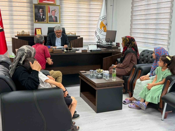 Başkan Hallaç, Halk Buluşmaları’nda Vatandaşların Taleplerini Dinledi