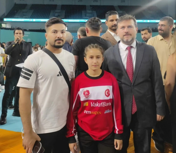 Besnili Damla Akdağ Türkiye Şampiyonu Oldu
