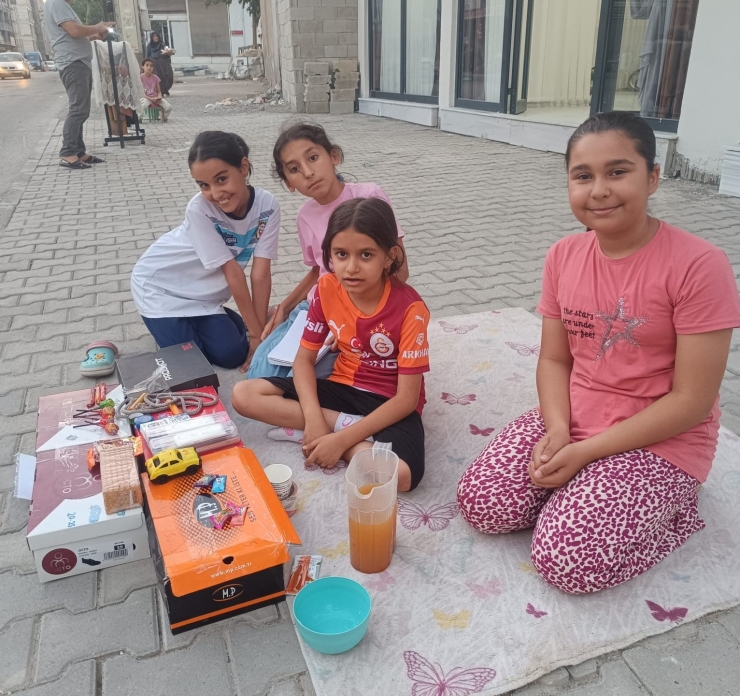 Adıyaman’da Çocuklardan Örnek Yardım Kampanyası