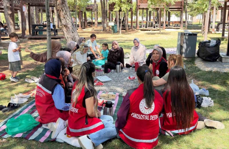 Besni’de Sed Aileleri Ve Çocuklar Kahvaltı Etkinliğinde Buluştu