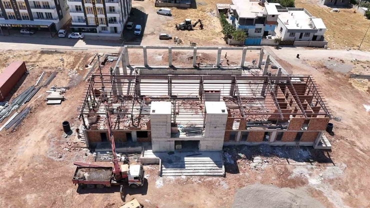 Kahta’da Kadınlara Özel Yaşam Ve Yüzme Merkezi Yükseliyor