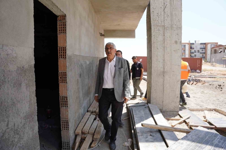 Kahta’da Kadınlara Özel Yaşam Ve Yüzme Merkezi Yükseliyor
