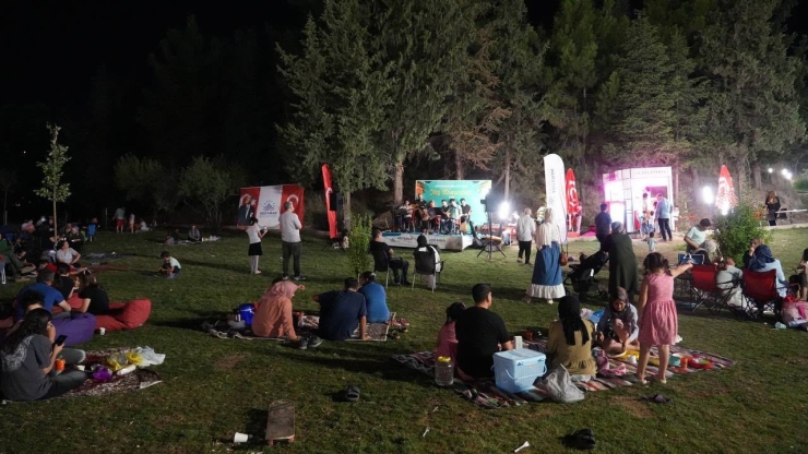 Adıyaman’da "türkü Gecesi" Düzenlendi