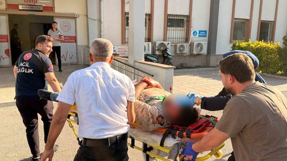Kahta'da Otomobil İle Motosiklet Çarpıştı: 1 Ağır Yaralı