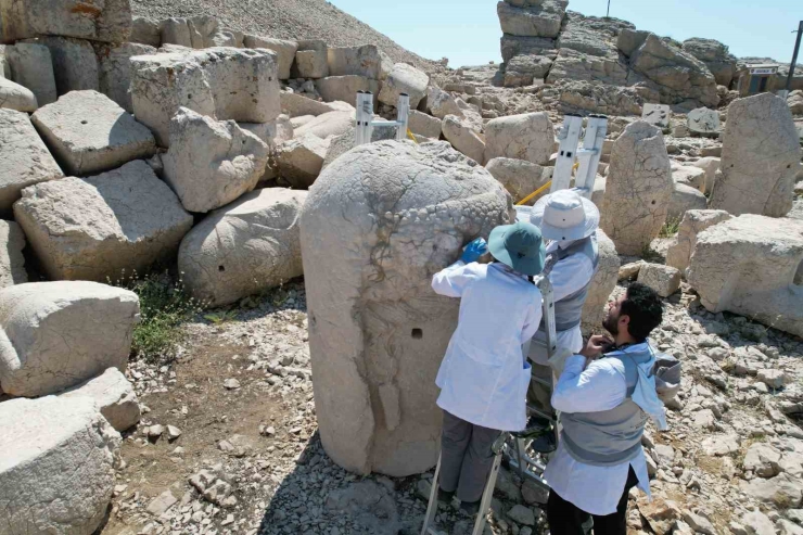Nemrut’taki 2 Bin Yıllık Heykeller Nano Teknolojiyle Güçlendiriliyor