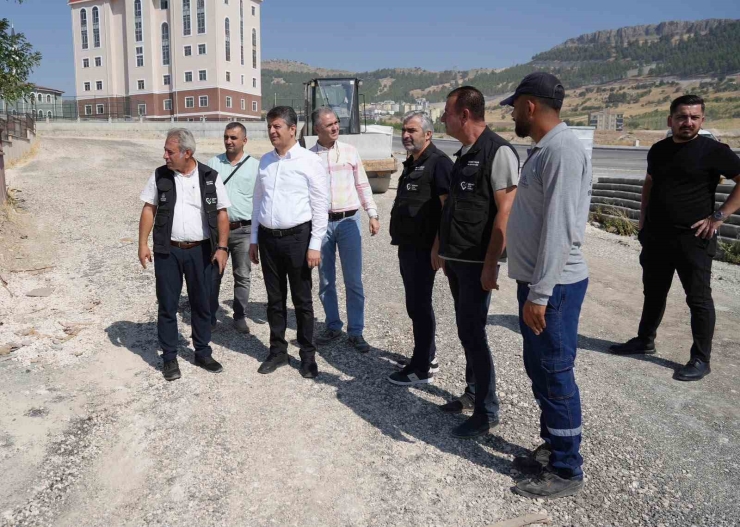 Belediye Ekipleri Okullar Bölgesini Yeni Eğitim Yılına Hazırlıyor