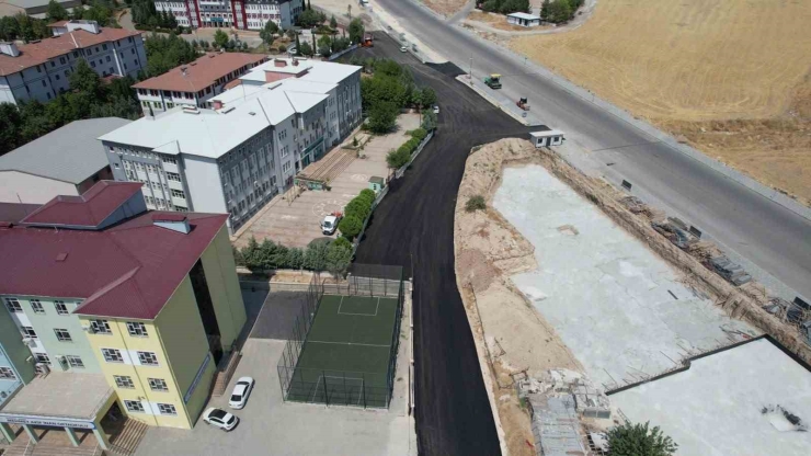 Adıyaman’da Okul Bölgesinde Asfalt Çalışmaları Tamamlandı