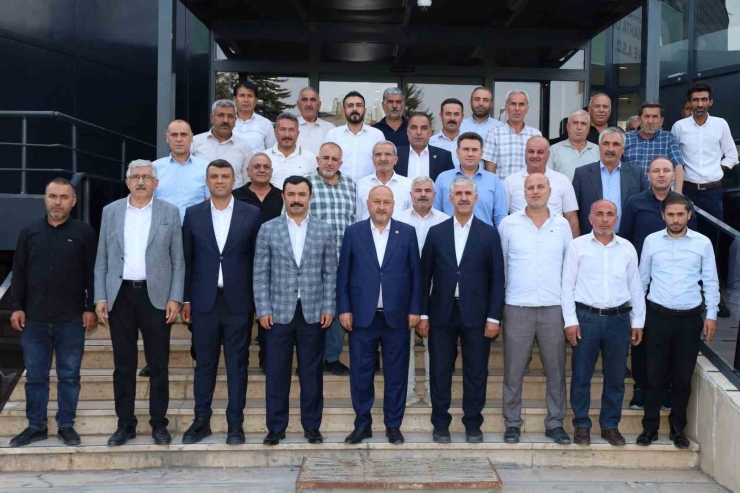 Kahta’da Muhtarlarla İstişare Toplantısı Yapıldı