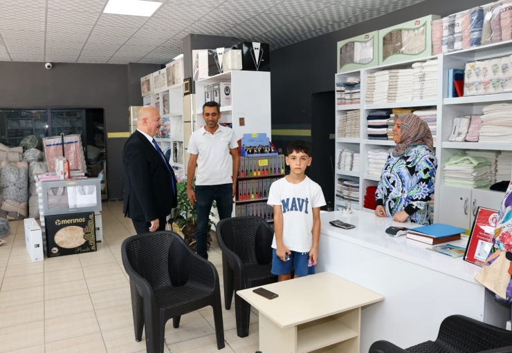 Vali Abdullah Küçük Esnaflarla Bir Araya Geldi