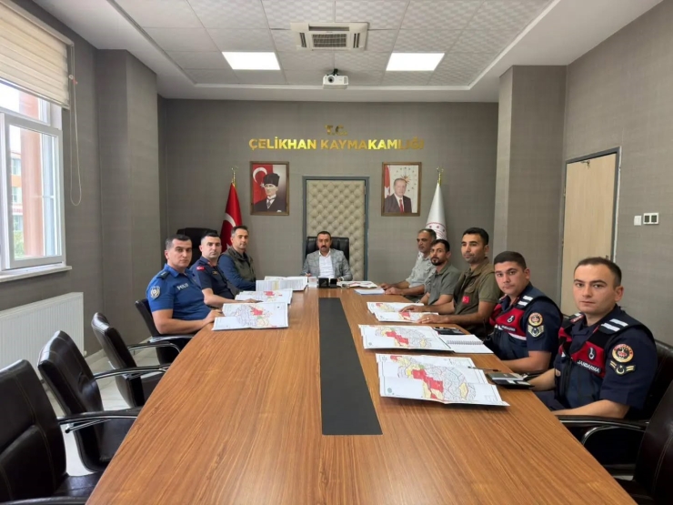 Çelikhan’da Güvenlik Ve Doğa Koruma Toplantısı Gerçekleştirildi
