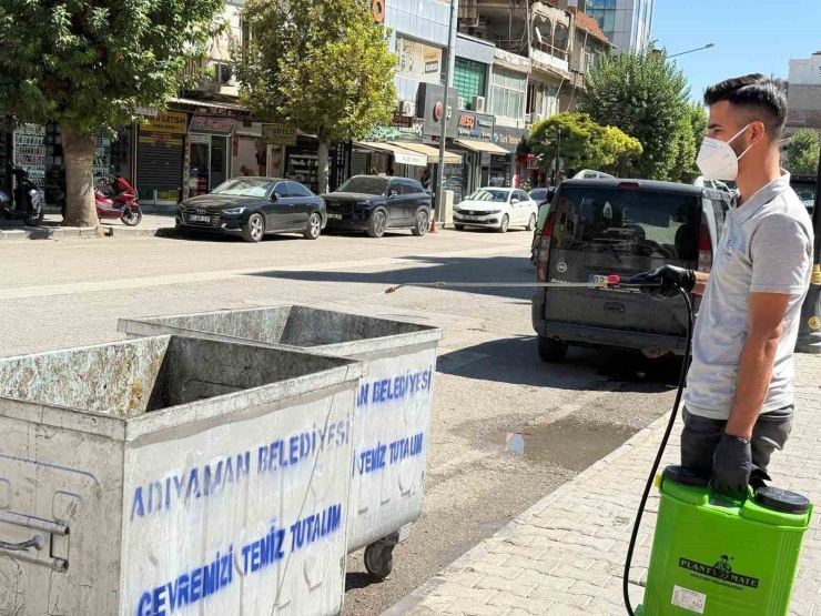 Adıyaman’da Karasinek Ve Haşereye Karşı Mücadele Sürüyor