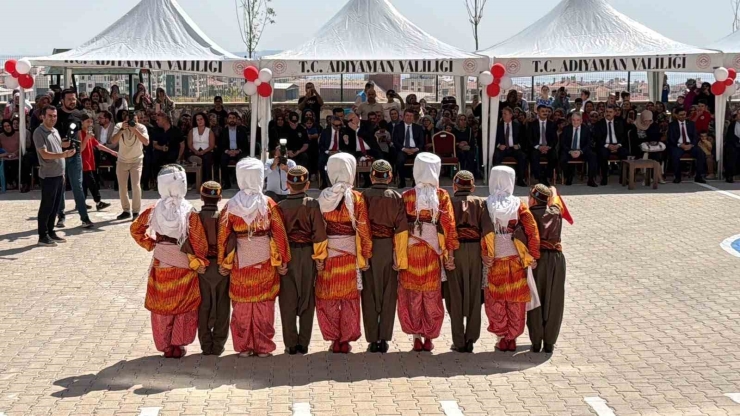 Adıyaman’da 145 Bin 698 Öğrenci Ders Başı Yaptı