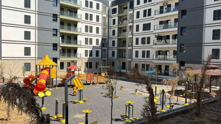 Adıyaman’da Eski Yapıların Yerini Modern Konutlar Aldı