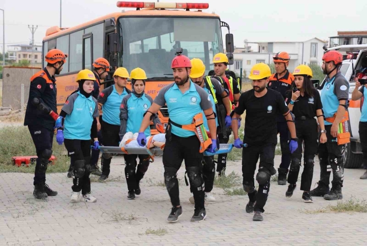 Adıyaman’da Umke Ekiplerinden Deprem Tatbikatı