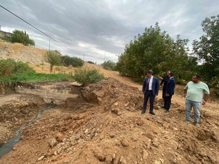 Besni’de Köydes Kapsamında Kanalizasyon Çalışmaları Sürüyor