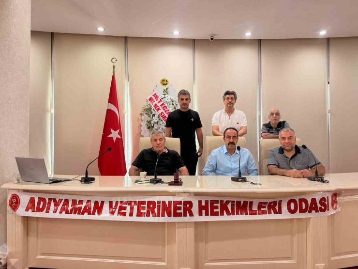 Adıyaman Veteriner Hekimleri Odasında Orhan Öztürk Güven Tazeledi