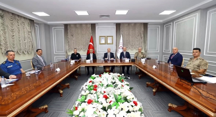 Üniversitelerde Huzur Ve Güveni Artırma Toplantısı Yapıldı