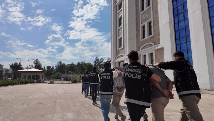 Adıyaman’da Uyuşturucu Operasyonu: 8 Şüpheli Gözaltına Alındı