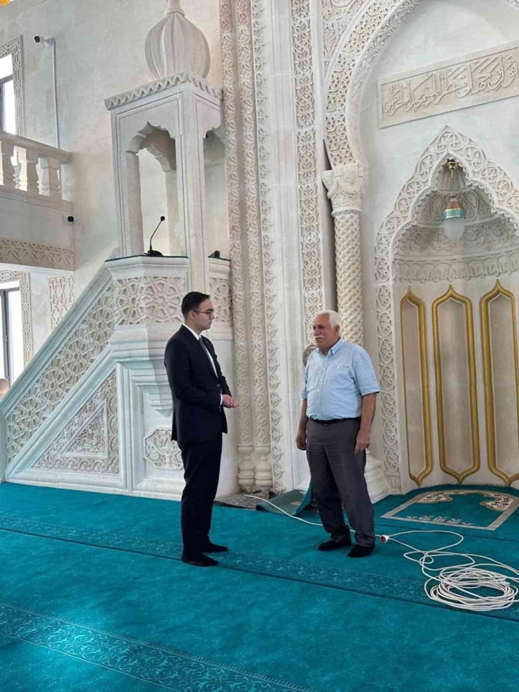 Sincik’te Söğütlü Camii Ve Gençlik Merkezi’nde Çalışmalar Sürüyor